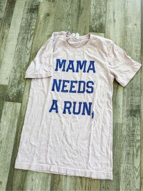 XS Mama Needs A Run Graphic Tee - Light purple with purple Print